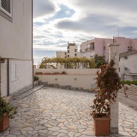 Apartment-Hotel Vila Petrovic-Becici Budva Exteriör bild