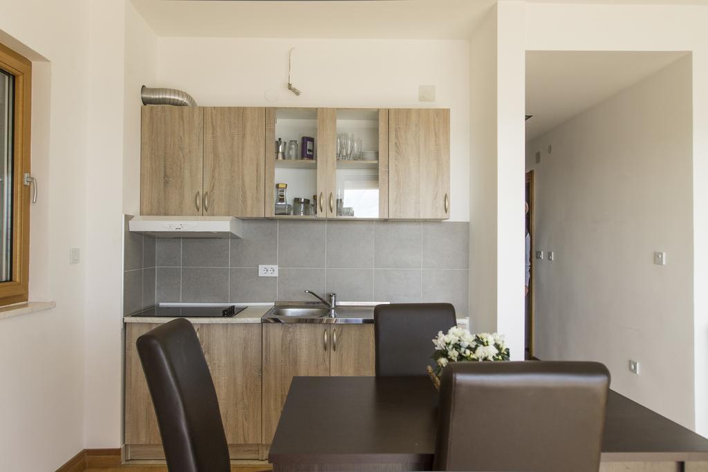 Apartment-Hotel Vila Petrovic-Becici Budva Exteriör bild