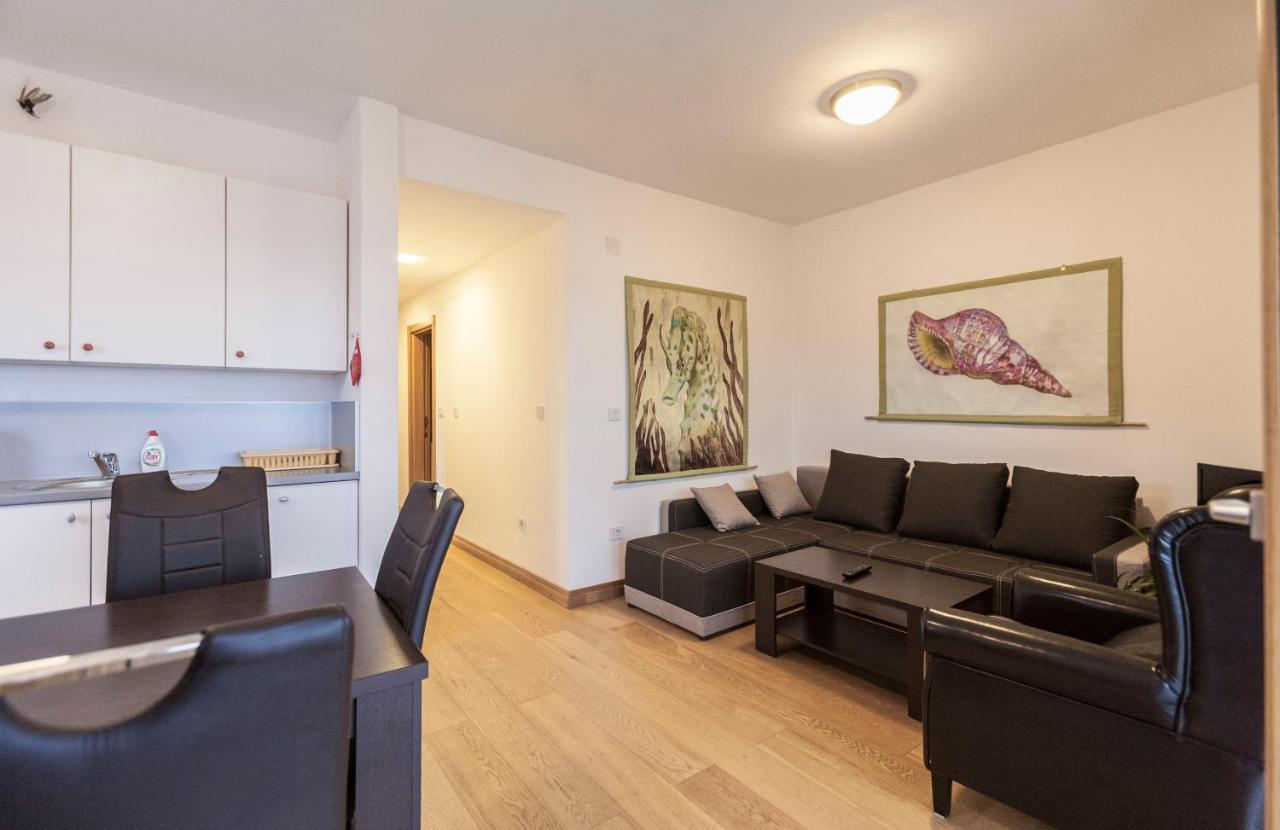 Apartment-Hotel Vila Petrovic-Becici Budva Exteriör bild