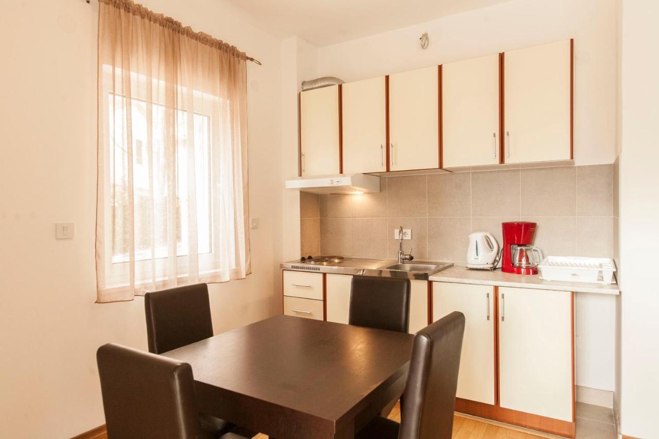 Apartment-Hotel Vila Petrovic-Becici Budva Exteriör bild