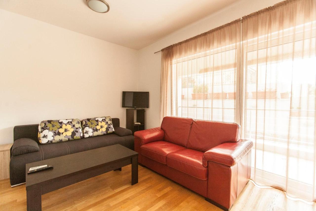 Apartment-Hotel Vila Petrovic-Becici Budva Exteriör bild