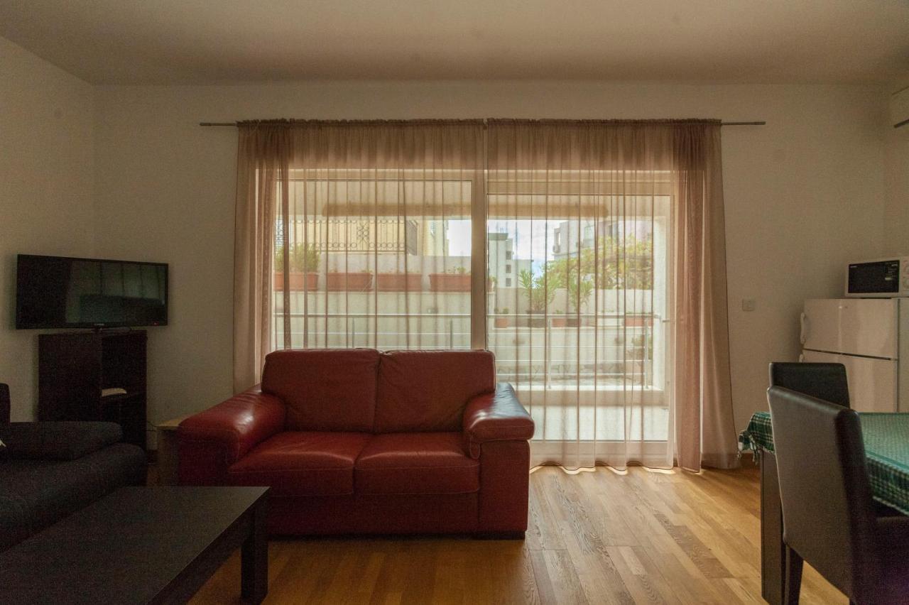 Apartment-Hotel Vila Petrovic-Becici Budva Exteriör bild