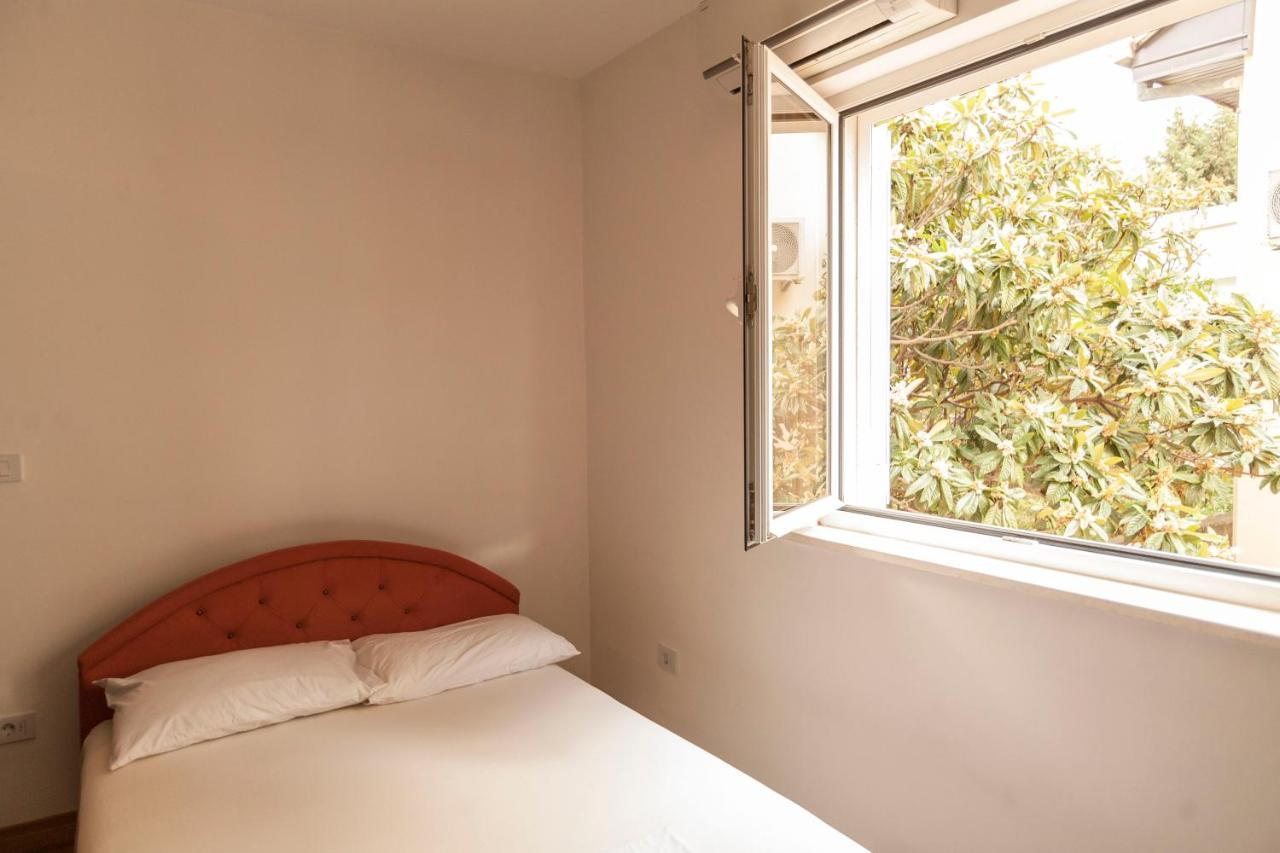 Apartment-Hotel Vila Petrovic-Becici Budva Exteriör bild
