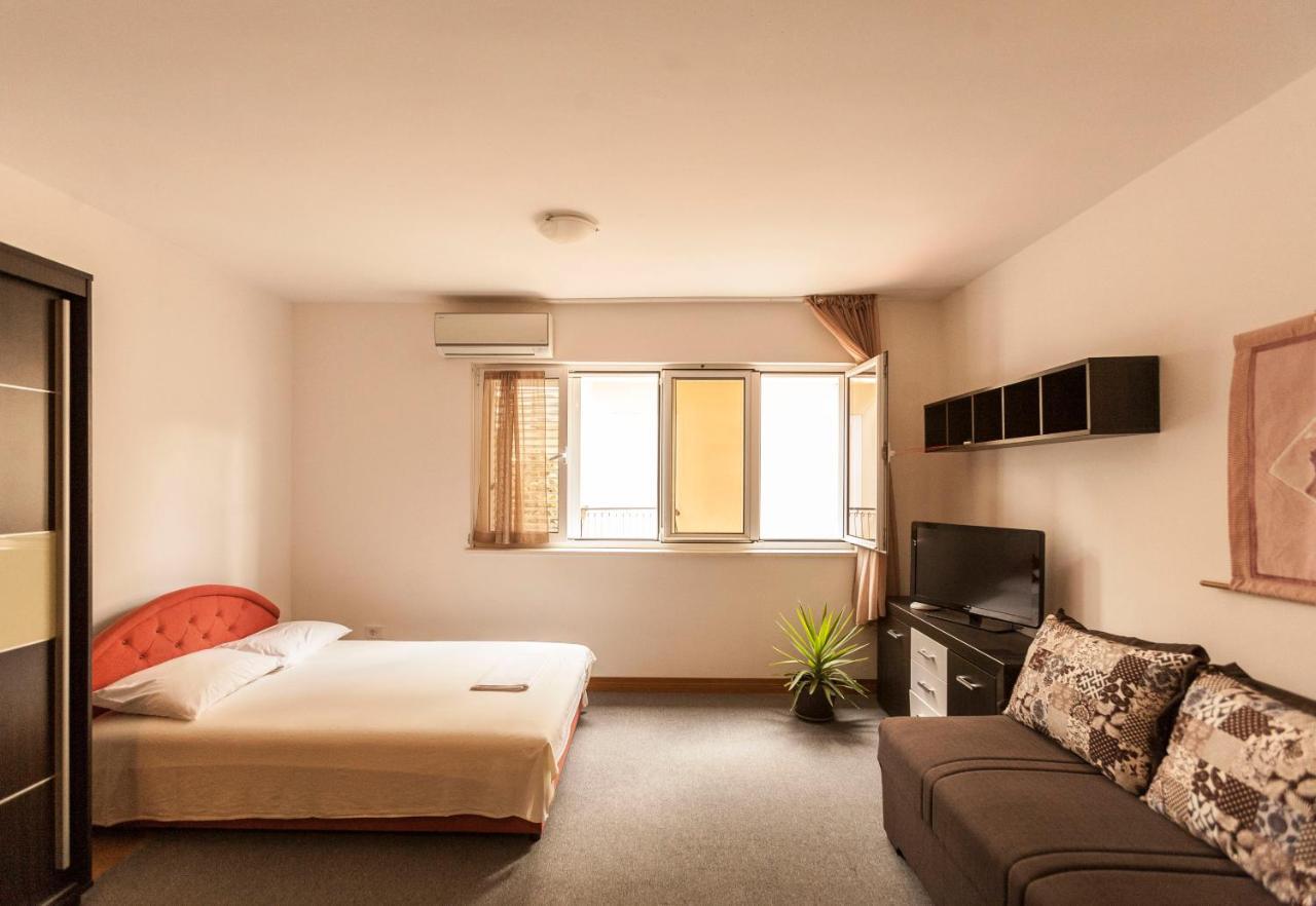 Apartment-Hotel Vila Petrovic-Becici Budva Exteriör bild