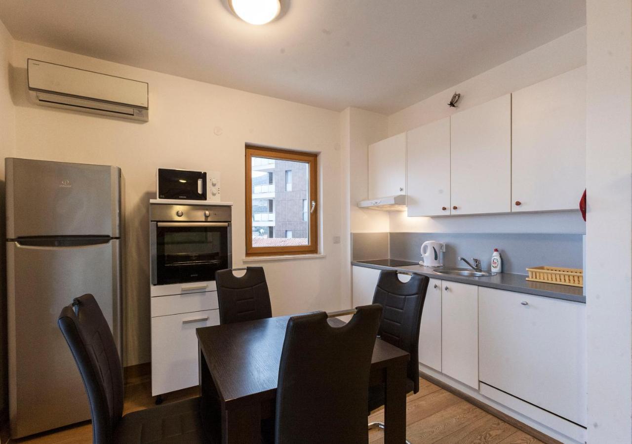 Apartment-Hotel Vila Petrovic-Becici Budva Exteriör bild